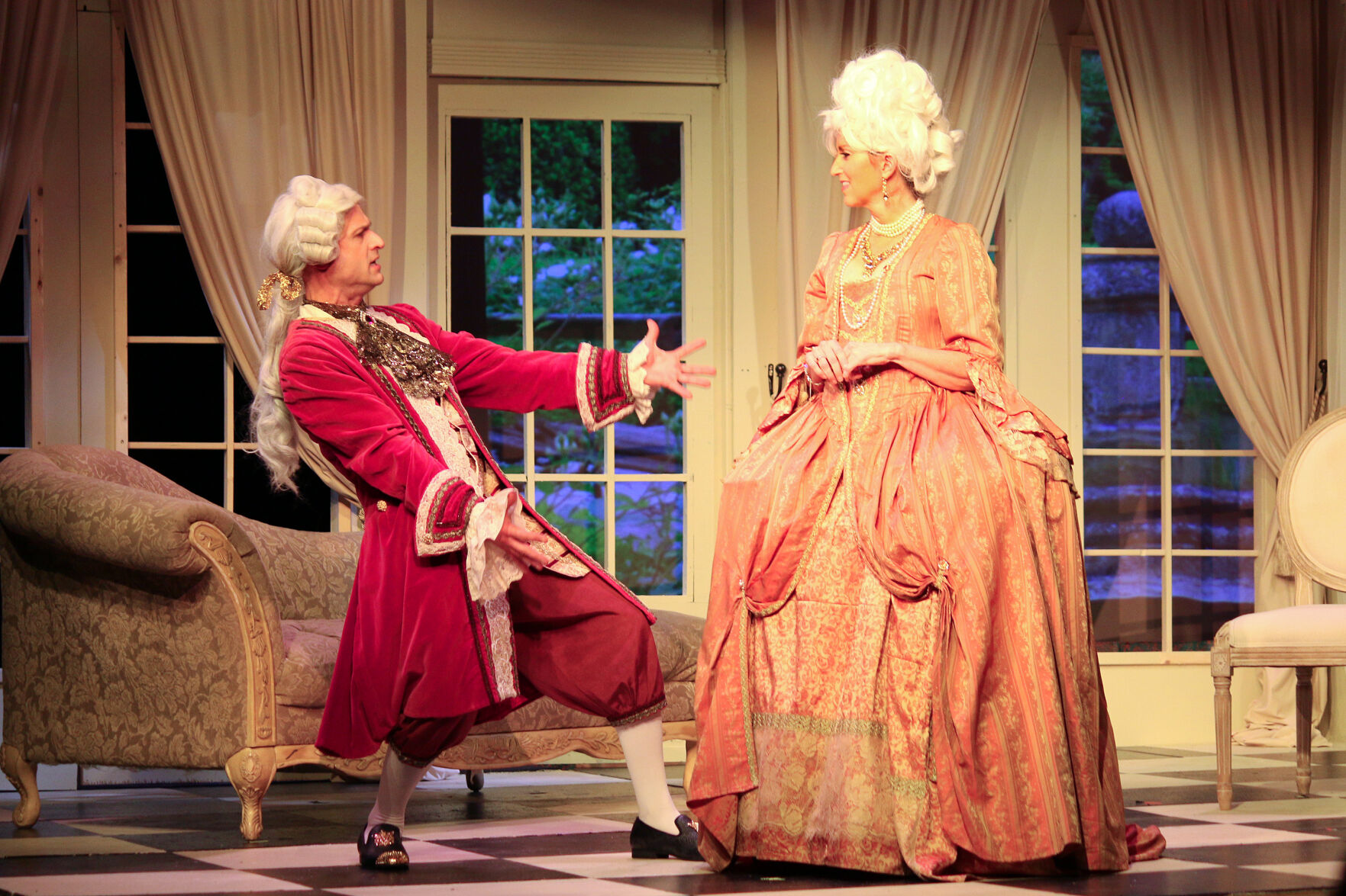 Review: M&D offers compelling 'Liaisons'